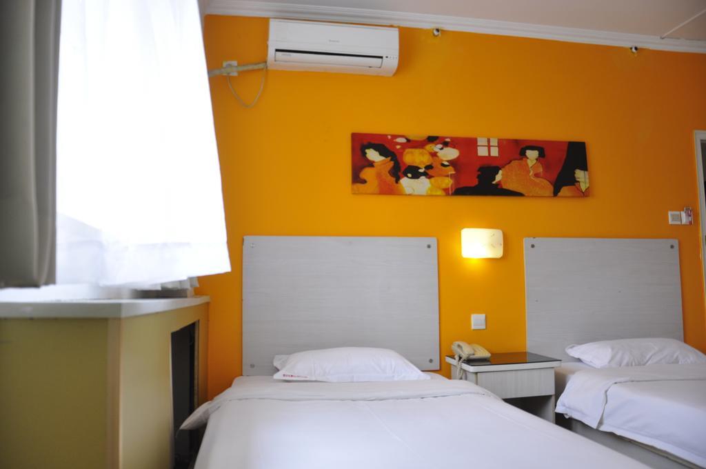Super 8 Hotel Beijing Shijingshan Jiujiuyuan Rum bild